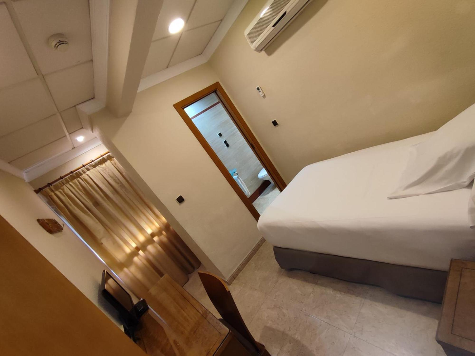 Hostal Moreno Silla Kültér fotó