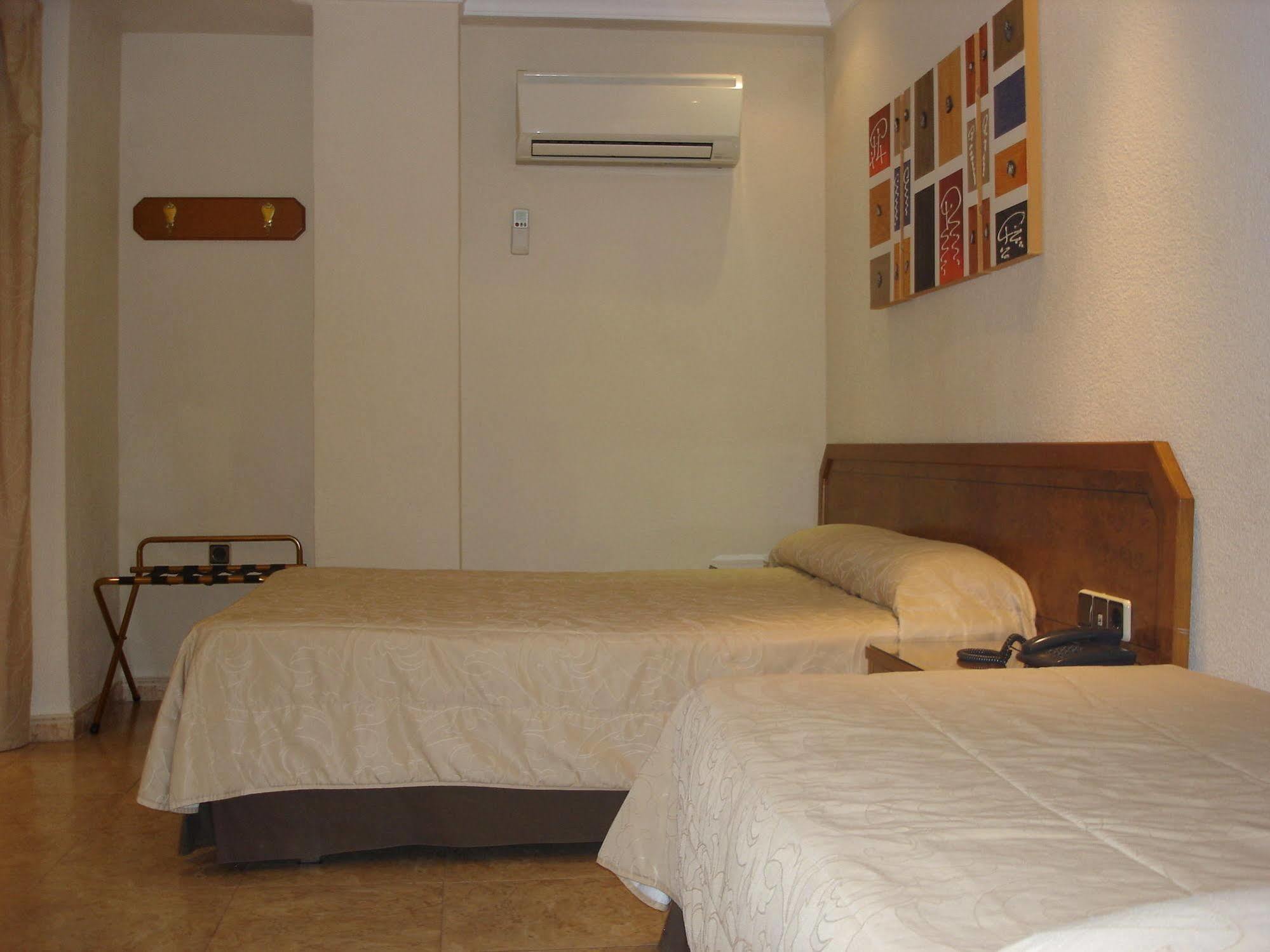Hostal Moreno Silla Kültér fotó